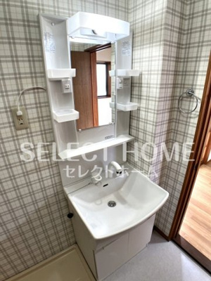 【独立洗面台】 | ハウスエイト | 独立洗面台で身支度をすべて済ませてしまいましょう