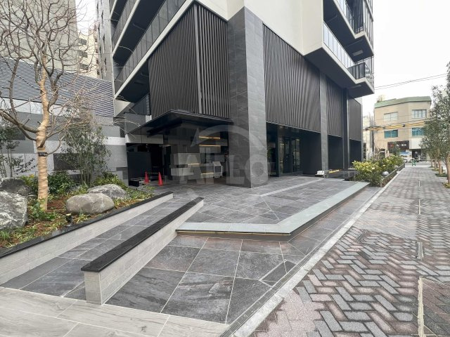 ジオタワー新町　堀江小学校のエントランス|ジオタワー新町　エントランス