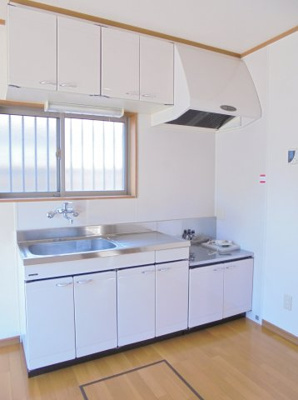 【キッチン】 | 松井ハイツ | 吊戸棚付　※写真はイメージです