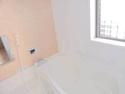 【浴室】 | 松井ハイツ | 追い焚き機能付き　※写真はイメージです