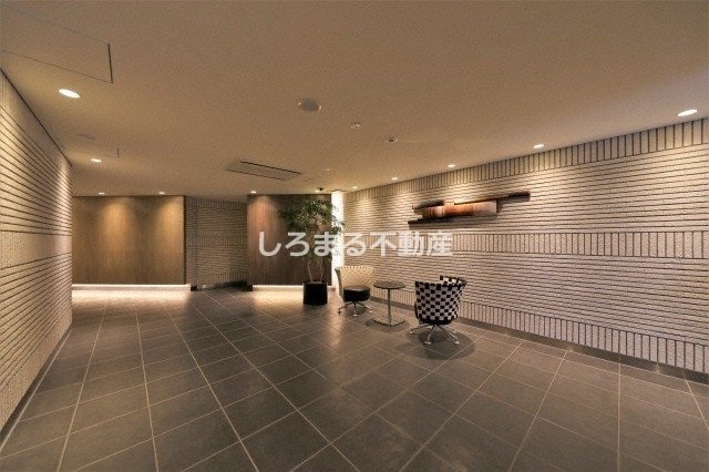 パークアクシス心斎橋のロビー