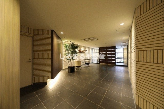 パークアクシス心斎橋のロビー