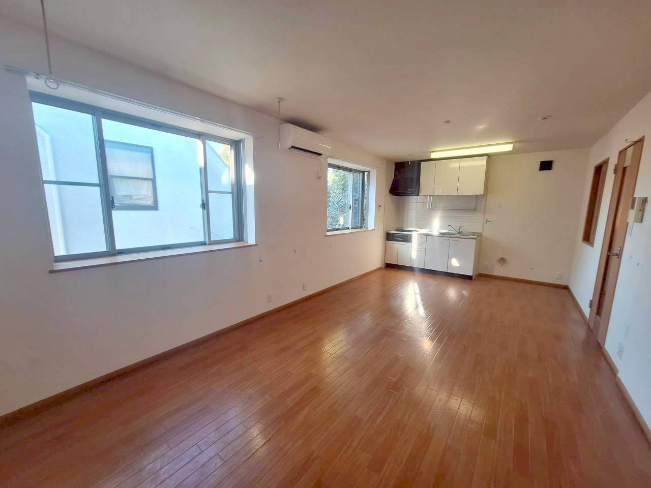 コート　アゼリアの居間・リビング|★ゆとりある広さのリビング★