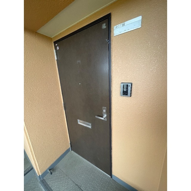 【賃貸マンション】サニーエステートの玄関