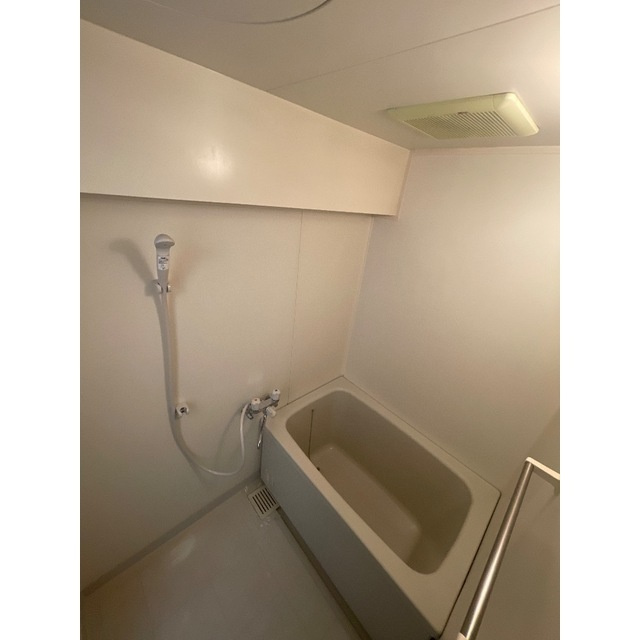 【賃貸マンション】サニーエステートの浴室|お風呂で日々の疲れを落としましょう