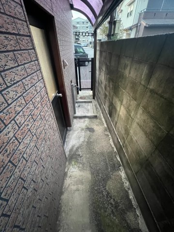 醍醐店舗付戸建のバルコニー