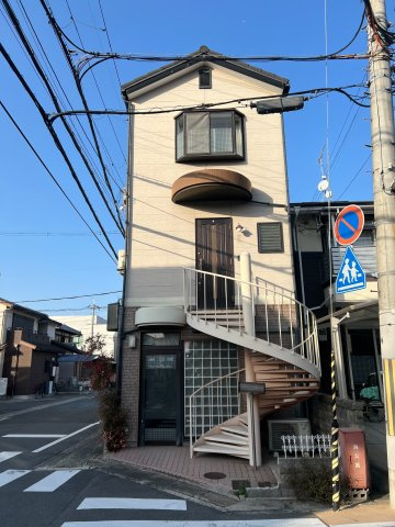 醍醐店舗付戸建の外観