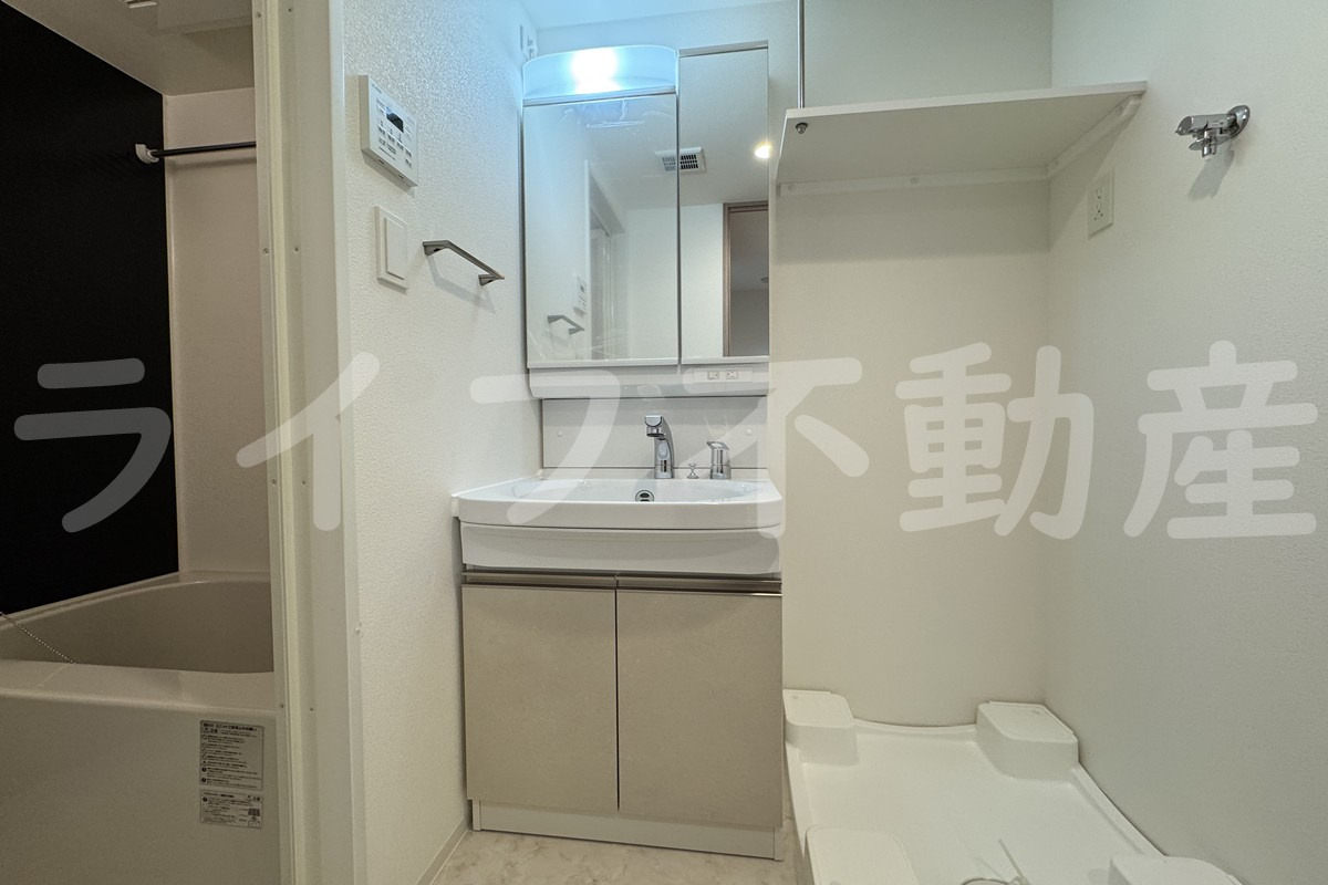 ワールドアイ大阪EAST Cityの独立洗面台|朝の身支度には欠かせない独立洗面化粧台