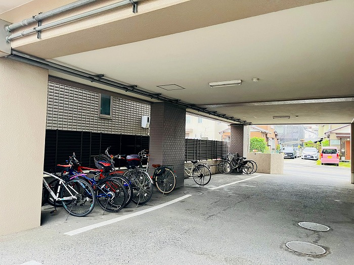 【仲介手数料無料／刈谷市】キングスコート東刈谷　202号室の駐輪場