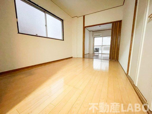 宮本マンションの居間・リビング