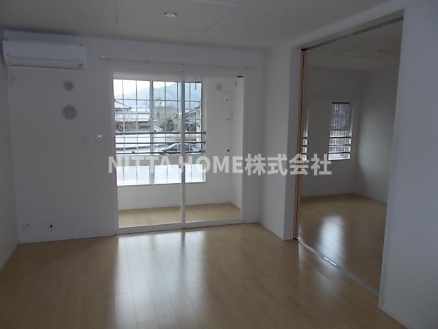 トライトリー宮ノ前　Ⅲの居間・リビング|リビングルームです★