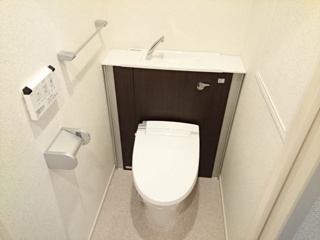 ウォシュレット付きのトイレです♪