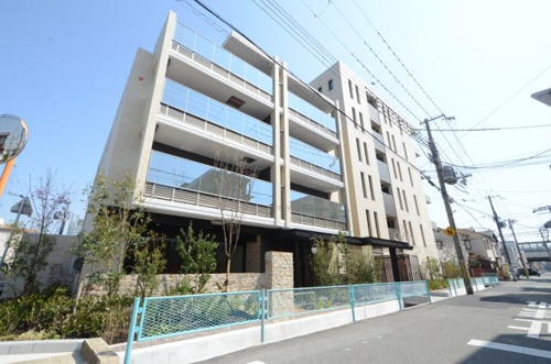宅配ボックス付きで不在時にも便利！