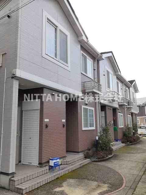 アーバン縄手Ｂのエントランス|清潔感のあるエントランスです◆