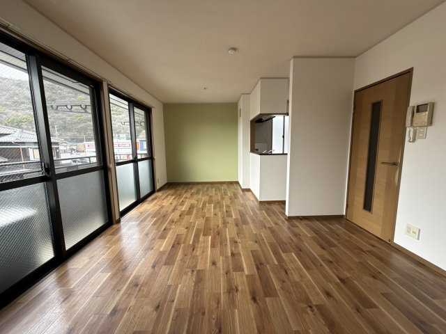 サンアベニュー田寺１の居間・リビング