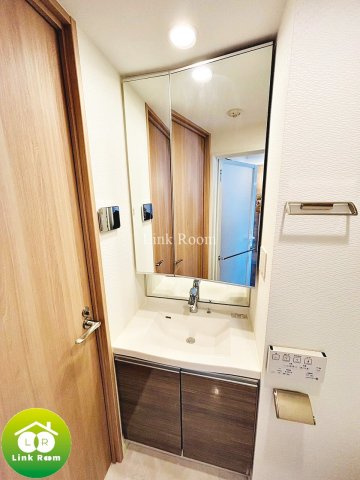 ディアレイシャス菊川の洗面所