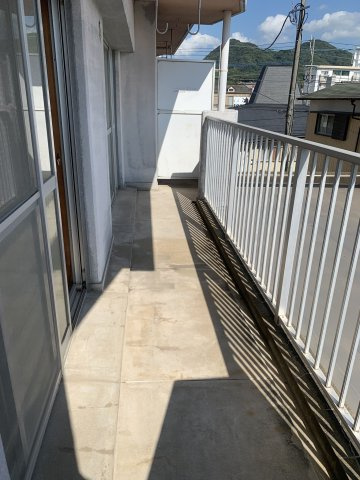 ルーチェ香住ヶ丘のバルコニー