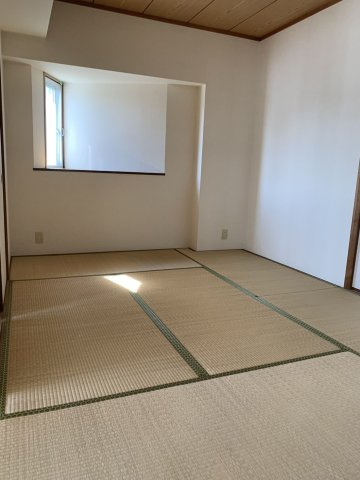 ルーチェ香住ヶ丘の和室