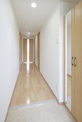 プランドール藤久の玄関