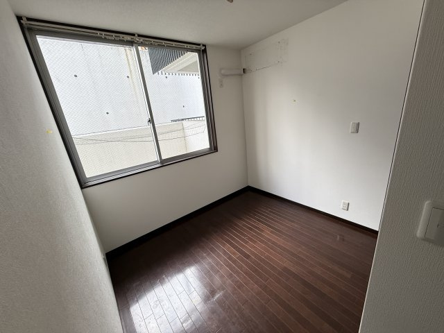 フローレス緑地公園の子供部屋