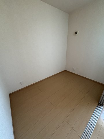 グランドゥール畷の洋室