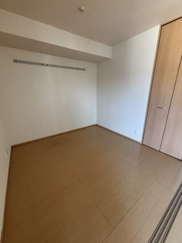 グランドゥール畷の洋室