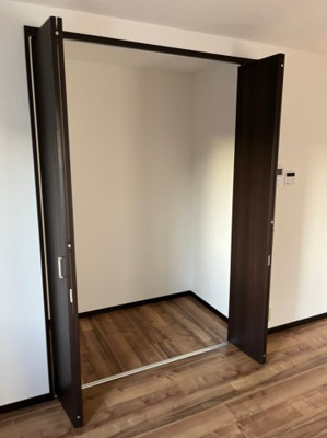 【収納】 | TJ粉河B | 大きなものも収納できそうです