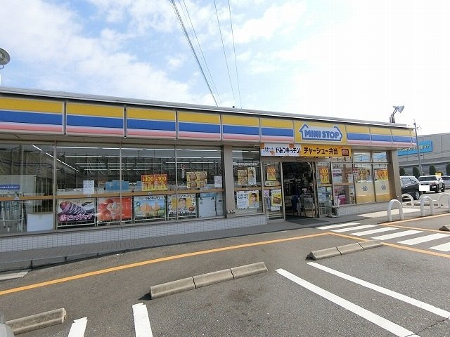 アルシオーネ・コートＢの周辺|ミニストップ 安八氷取店まで700m