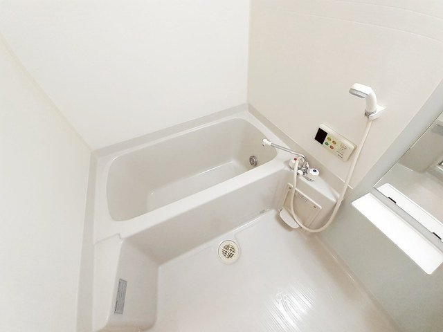 アルシオーネ・コートＢの浴室