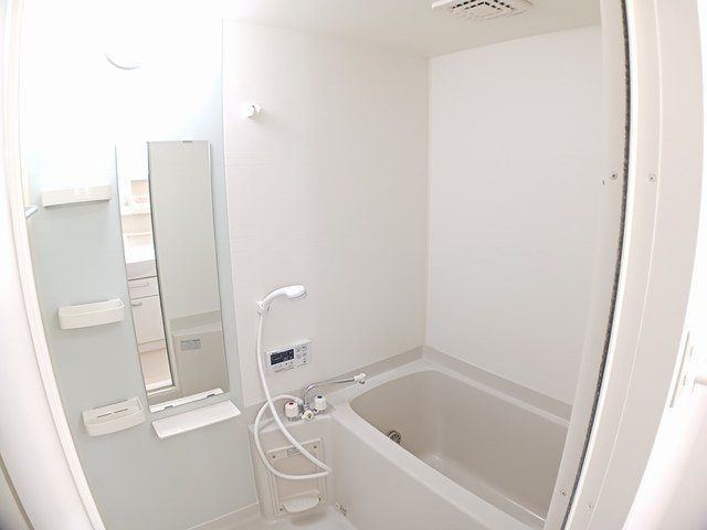 ウィステリアⅡの浴室