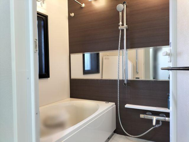 セントラルレジデンス高知中央公園の浴室