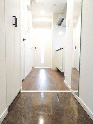 【玄関】 | セオリー難波WEST