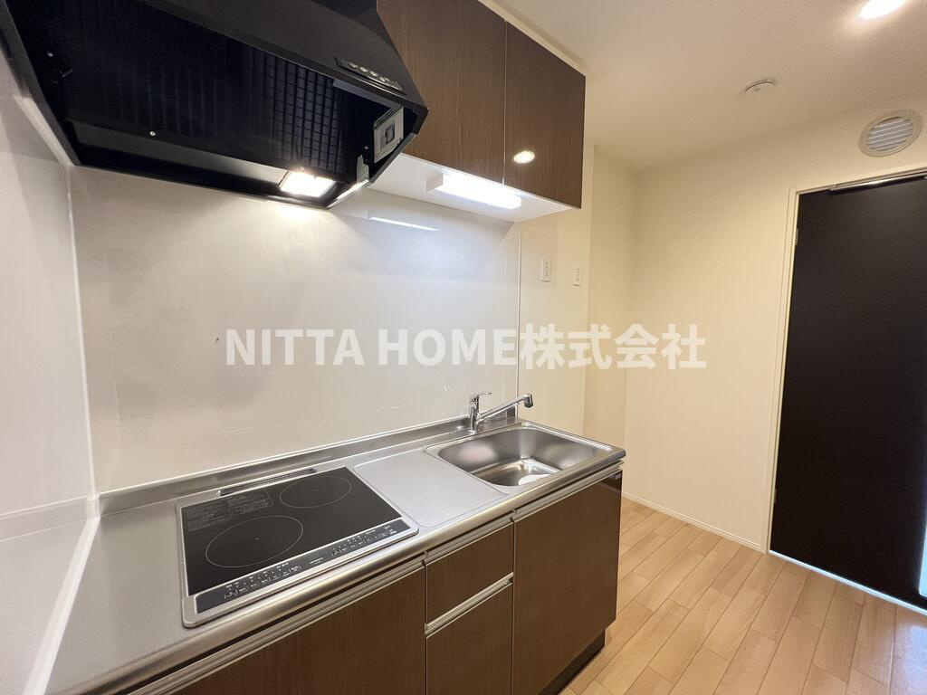 セレーノ（ｓｅｒｅｎｏ）のキッチン|2口ＩＨコンロ付きのシステムキッチン〇