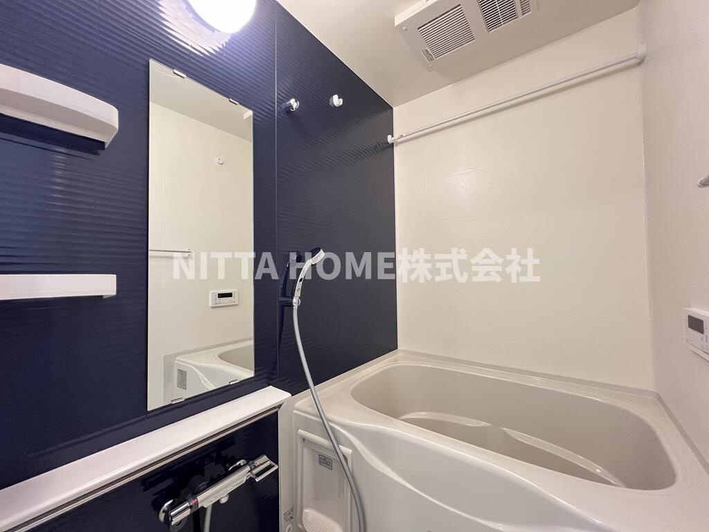 セレーノ（ｓｅｒｅｎｏ）の浴室|追い焚きや浴室乾燥機がついているバスルームです◇