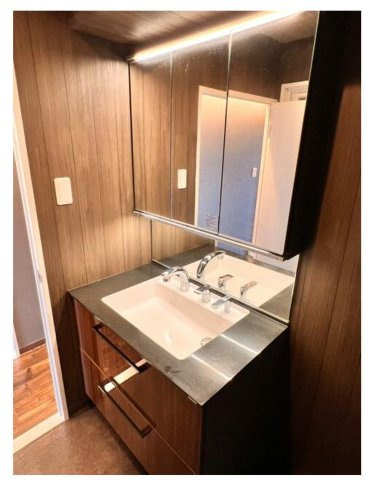 パクテラス桂川307号　JR「桂川駅」徒歩13分の独立洗面台