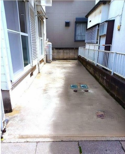 富士見市上沢１丁目の一戸建ての駐車場