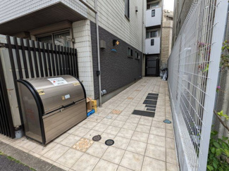 【エントランス】