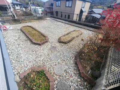 【庭】 | 安芸郡熊野町城之堀九丁目　戸建
