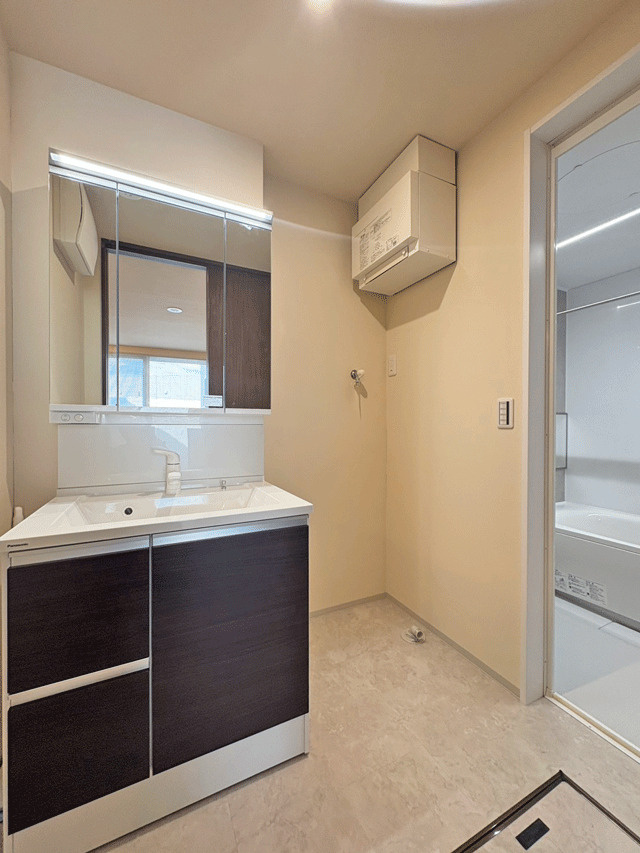 仙台市太白区中田町二軒橋　の独立洗面台