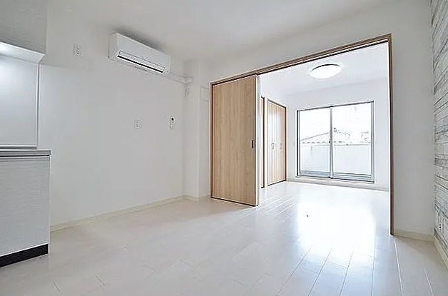 大阪市住之江区南加賀屋　収益マンション　パークス住之江Ⅰの洋室