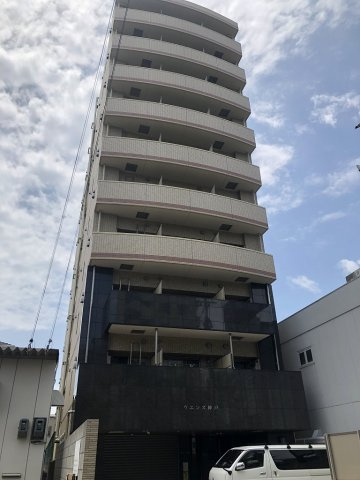 ウエンズ神戸の外観