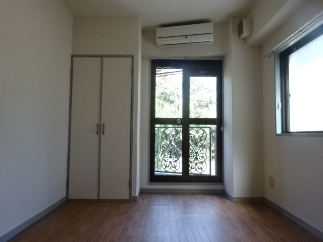 アルペジオの居間・リビング