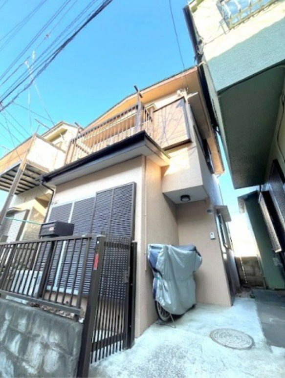 渡戸２丁目貸家