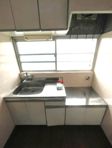 渡戸２丁目貸家のキッチン