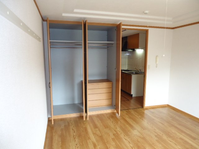 エスフィールドアサマ　　刈谷市近郊の賃貸はクラスホーム刈谷店の収納|洋室（102）（イメージ）