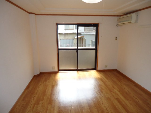 エスフィールドアサマ　　刈谷市近郊の賃貸はクラスホーム刈谷店の内装|洋室（102）（イメージ）