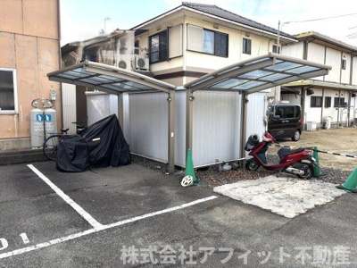 【その他共用部分】 | ウィンディア平川　B | 屋根付き駐輪場