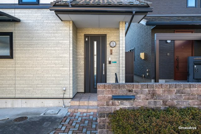 三輪三丁目戸建のエントランス