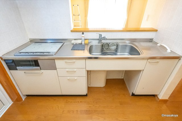 三輪三丁目戸建のキッチン