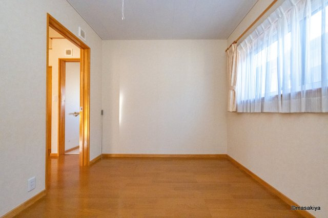 三輪三丁目戸建の洋室